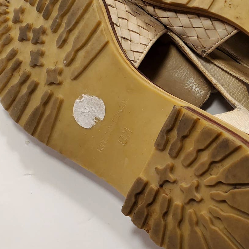 Cream Side Cutout Shoes, sz 8 - Picture 6 of 7